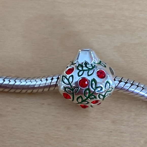 Chamilia Christmas Ornament charm - Picture 3 of 7